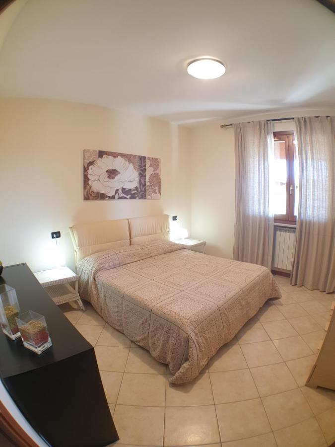 La Fenice Holiday Apartment مانربا ديل جاردا المظهر الخارجي الصورة