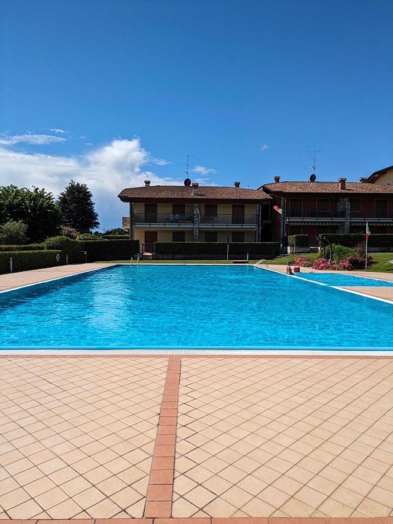 La Fenice Holiday Apartment مانربا ديل جاردا الغرفة الصورة